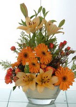  Bayburt çiçek servisi , çiçekçi adresleri  cam yada mika vazo içinde karisik mevsim çiçekleri